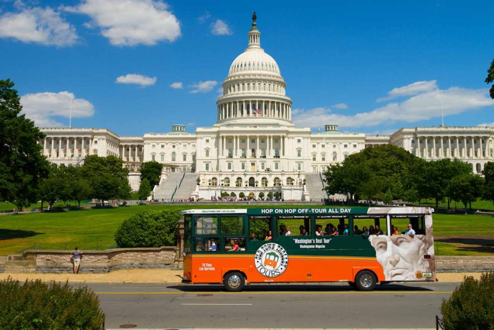 getting around washington dc without a car trolley